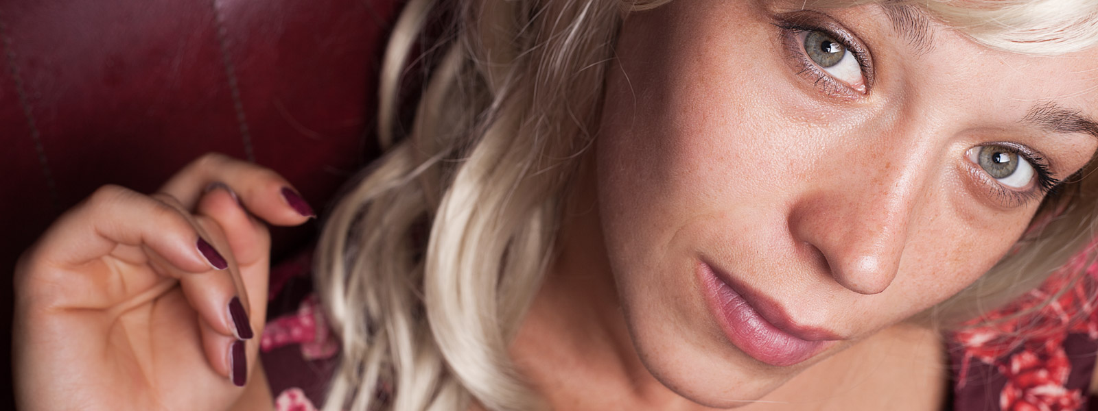 ELSTUDIOM Studio Portrait Session Gallery