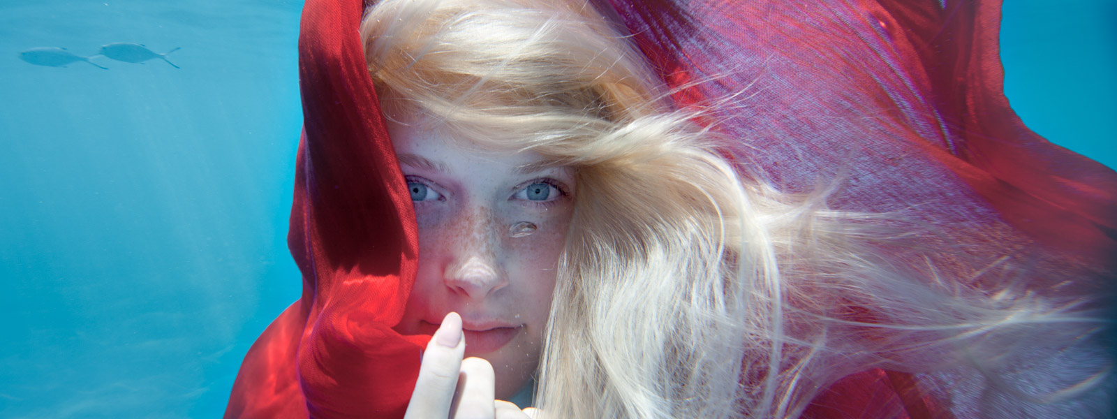 ELSTUDIOM Underwater Portrait Session Gallery